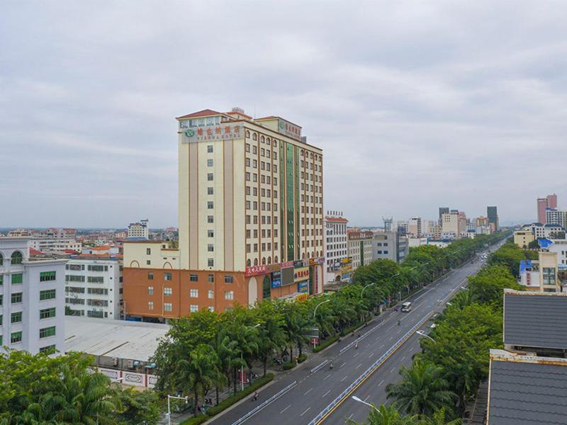 Dongfang Vienna Hotel Hainan Oriental Avenue מראה חיצוני תמונה